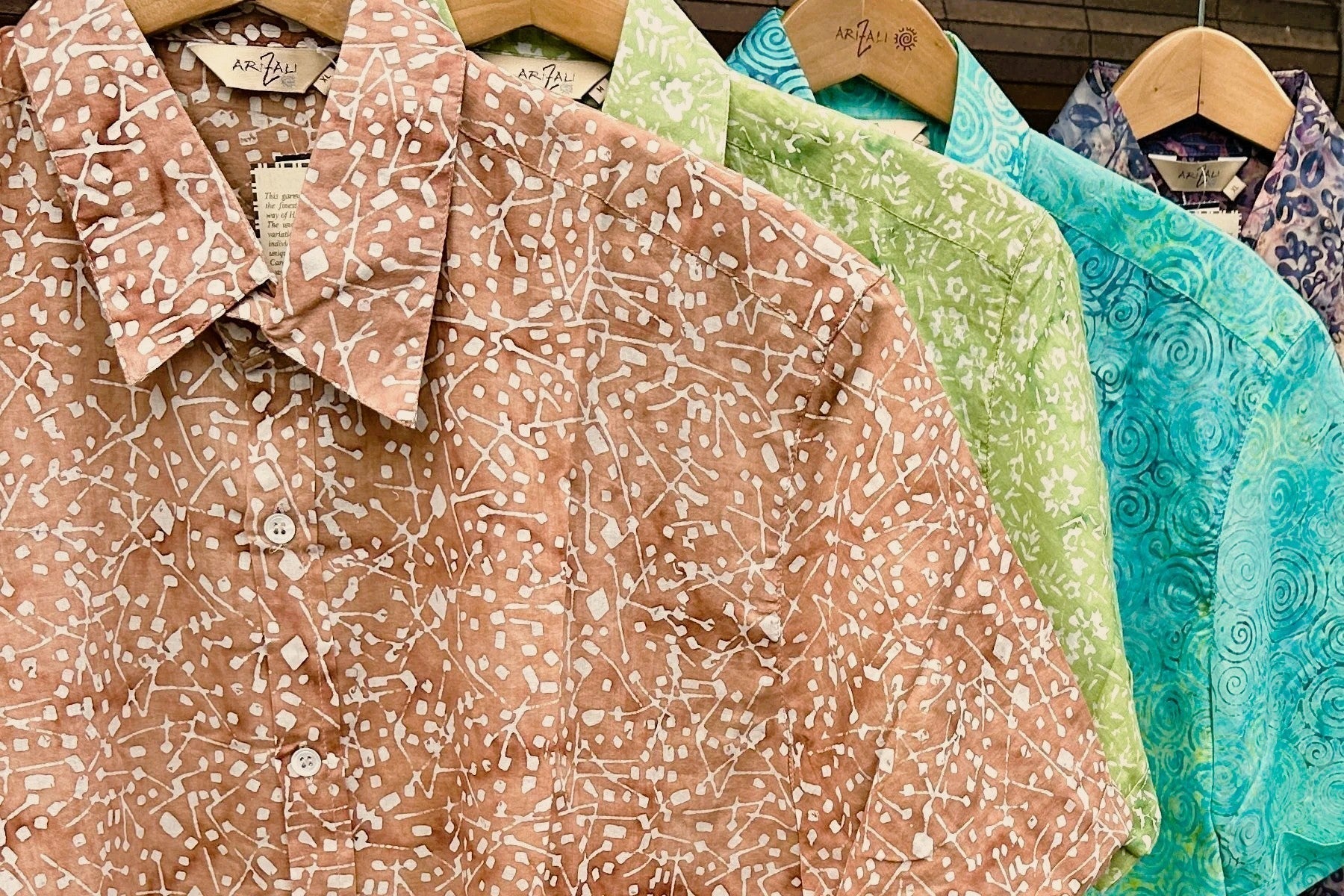 Arizali Men’s Shirts: A Guide to Our Fabrics & Signature Styles