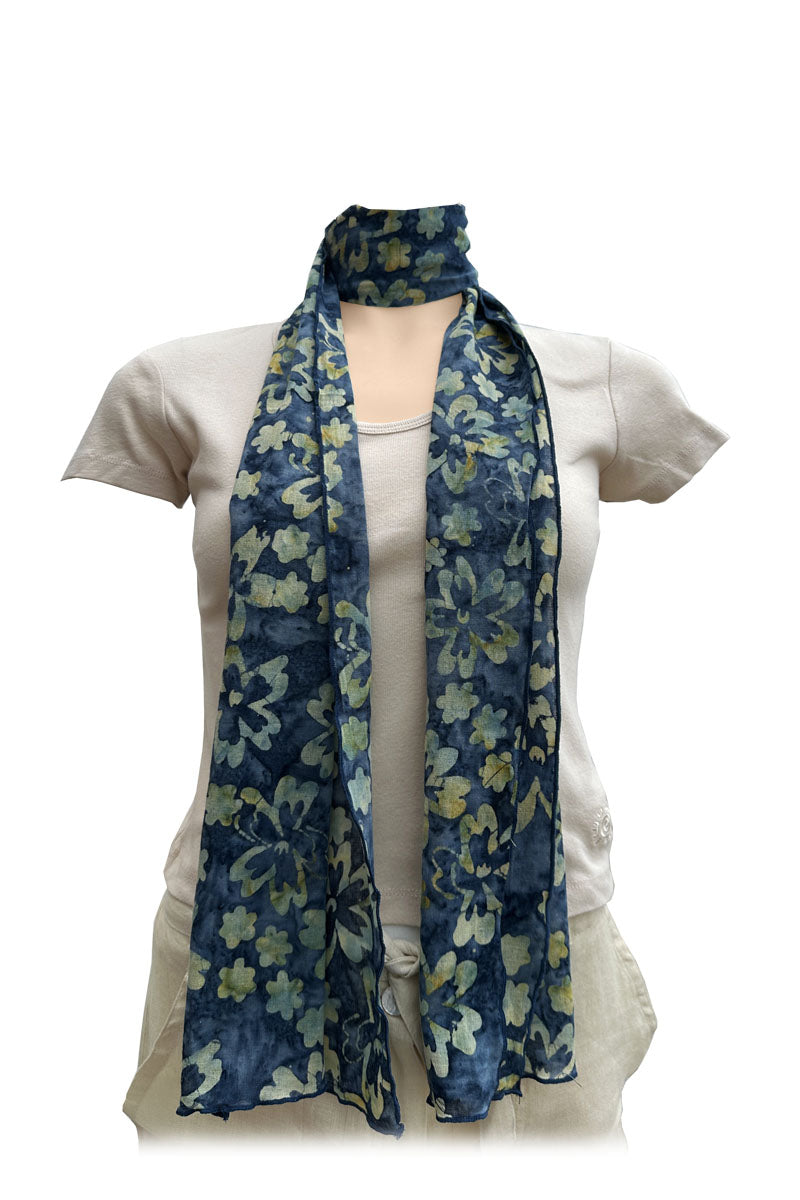 An alternative way of wearing this long scarf wth blue and green flower pattern