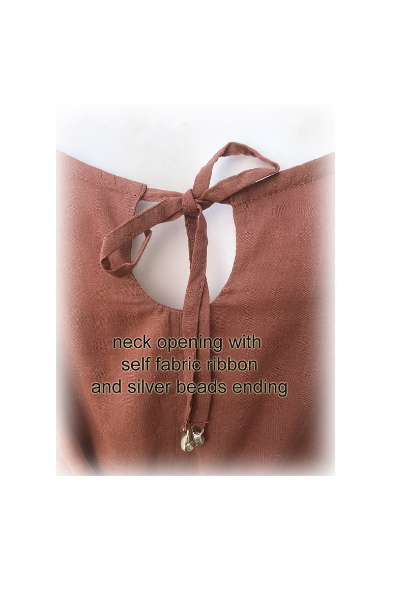 Neck opening key hole