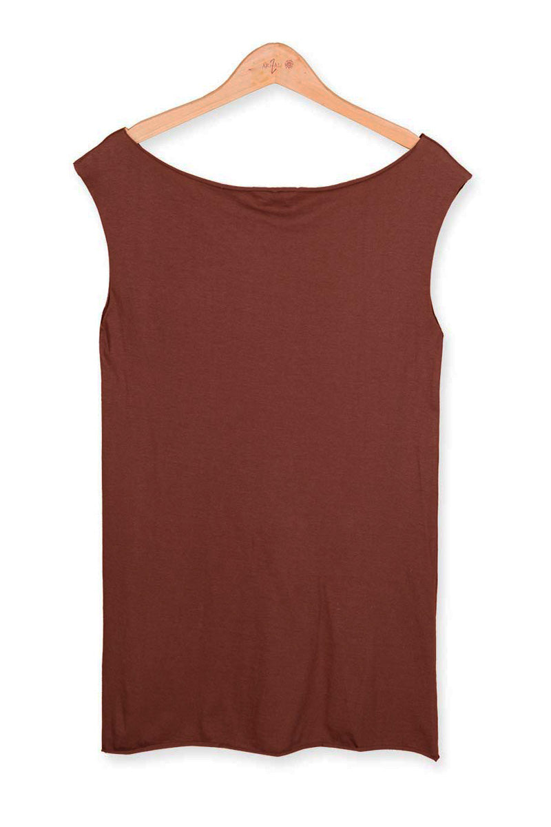 Fancy sleeveless Tee - hip long- back