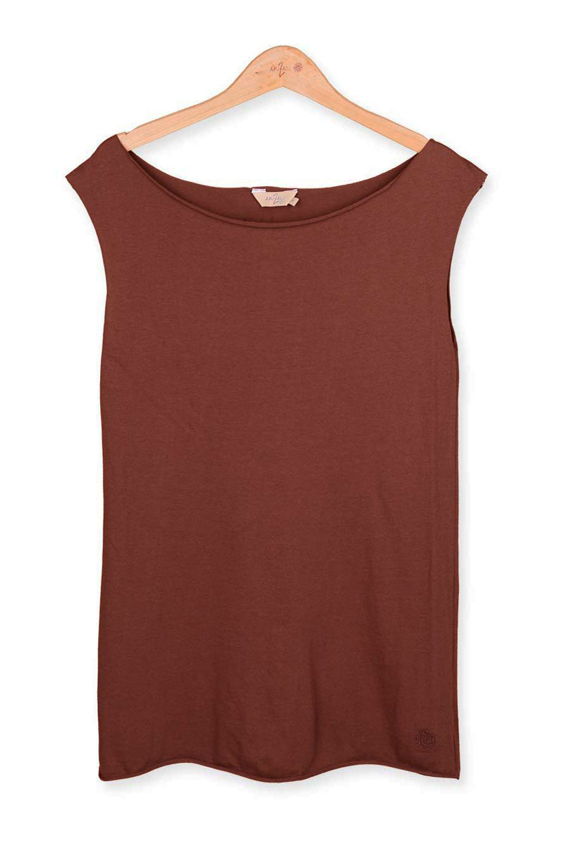 Fancy sleeveless Tee - hip long- front