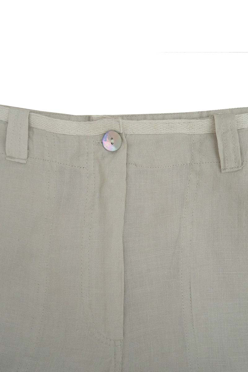 belt detail, pants closing detail, linen pants detail